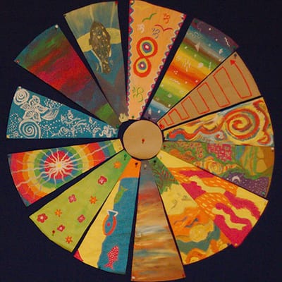 Farbenfrohes Puzzle-Rad aus der Paartherapie